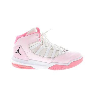 Jordan Max Aura Basketball Shoe